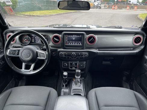 Used 2021 Jeep Wrangler Unlimited Sahara AWD/4WD image 20