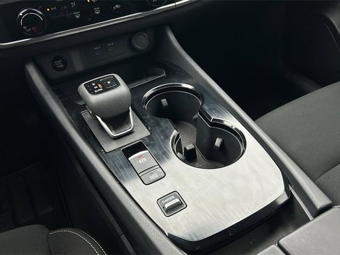 Certified 2025 Nissan Rogue S image 20