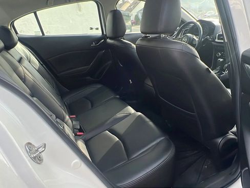 Used 2017 MAZDA MAZDA3 Touring w/ Popular Equipment Package image 27