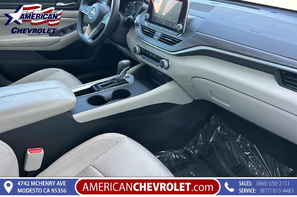 Used 2025 Nissan Altima 2.5 SV FWD image 20