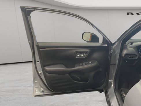 Used 2024 Honda HR-V Sport image 23