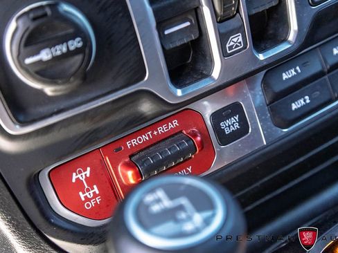 Used 2018 Jeep Wrangler Unlimited Rubicon AWD/4WD image 16