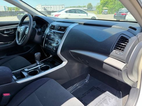 Used 2013 Nissan Altima 2.5 S image 19