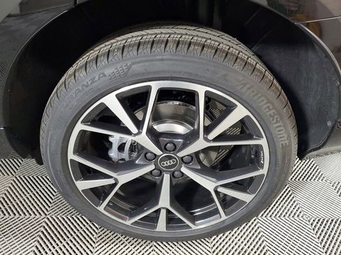 New 2026 Audi Q3 quattro 2.0T image 11