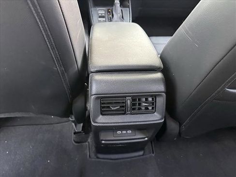 Used 2024 Honda CR-V EX-L image 25