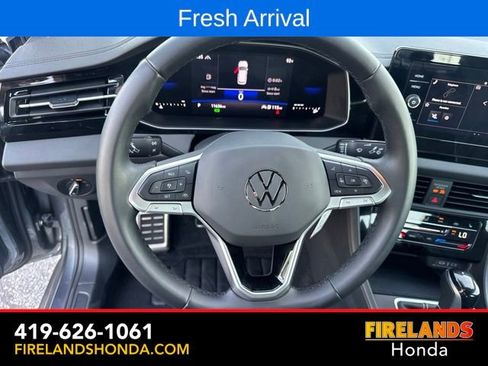 Used 2025 Volkswagen Jetta Sport FWD image 18