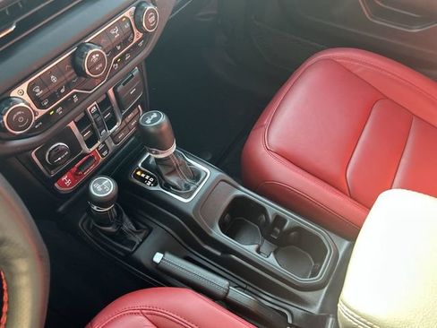 Used 2024 Jeep Wrangler Unlimited Rubicon 392 AWD/4WD image 22