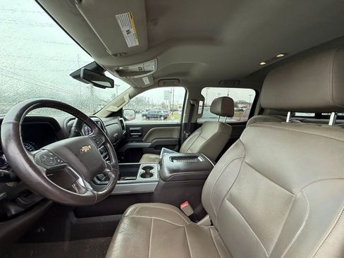 Used 2017 Chevrolet Silverado 1500 LTZ Z71 w/ LTZ Plus Package image 13