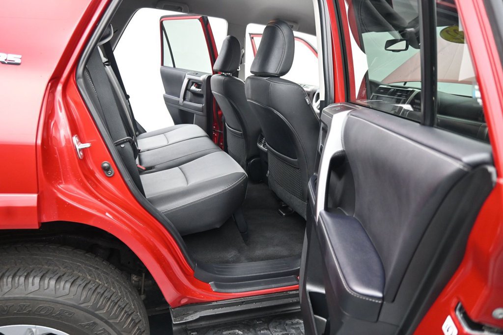 Used 2022 Toyota 4Runner SR5 Premium AWD/4WD image 24