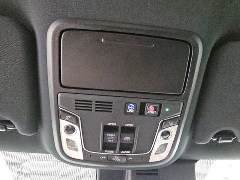 Used 2022 Honda Pilot Black Edition image 24