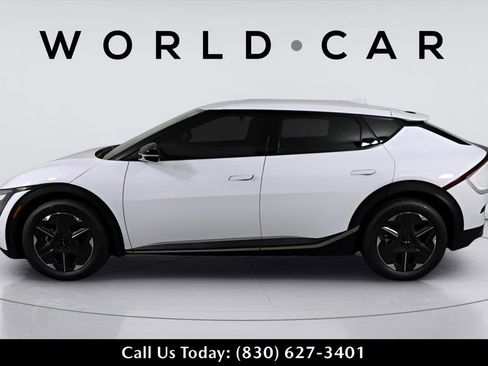 New 2025 Kia EV6 Light image 4