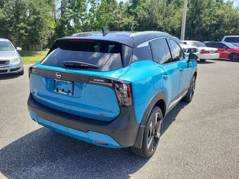 Used 2025 Nissan Kicks SR FWD image 10