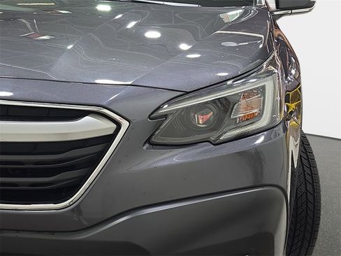 Used 2020 Subaru Outback Premium image 30