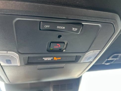 Used 2024 Toyota Tacoma SR5 AWD/4WD image 21