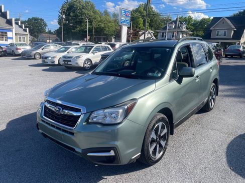 Used 2017 Subaru Forester 2.5i Premium w/ All-Weather Package AWD/4WD image 2