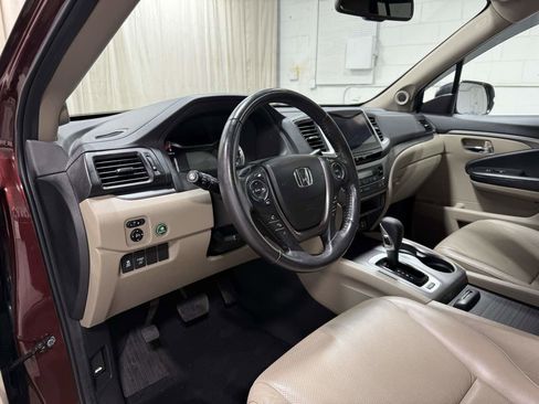 Used 2019 Honda Ridgeline RTL-T image 10
