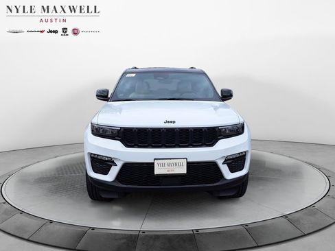 New 2025 Jeep Grand Cherokee Limited image 18