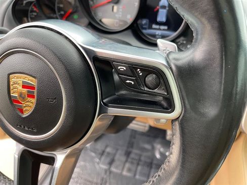 Used 2015 Porsche Cayenne S image 18