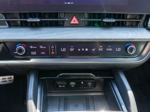 Certified 2025 Kia Sportage X-Line Prestige AWD/4WD image 25