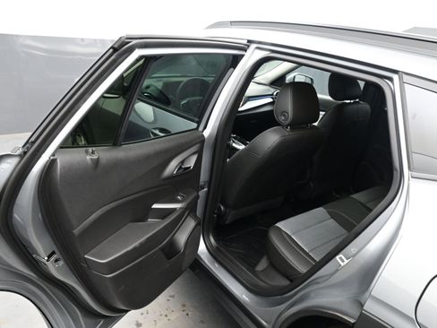 New 2026 Chevrolet Trax LT w/ Driver Confidence Package FWD image 16