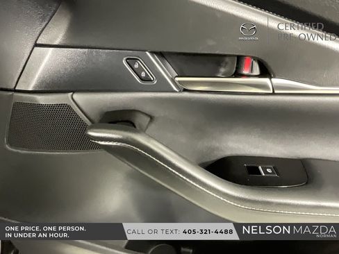 Certified 2025 MAZDA CX-30 AWD 2.5 S w/ Preferred Package image 21