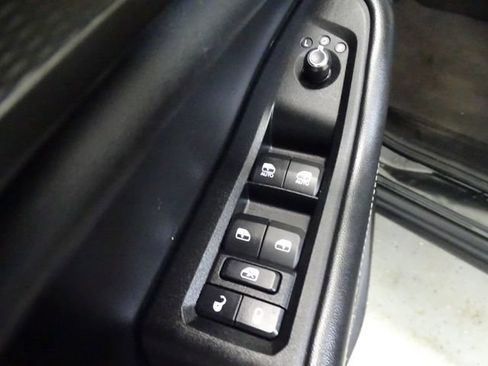 Certified 2023 Jeep Grand Cherokee Altitude AWD/4WD image 10