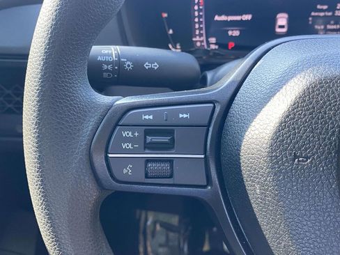 Certified 2025 Honda Accord SE image 19