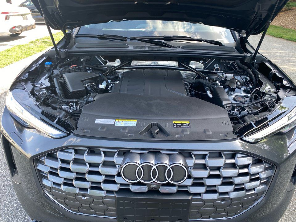 Used 2026 Audi Q5 Premium Plus w/ Premium Plus AWD/4WD image 16