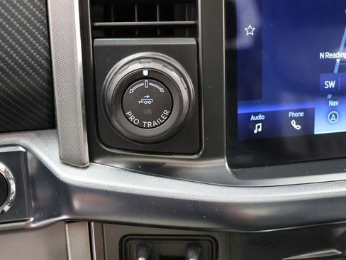 Used 2022 Ford F150 Limited image 26