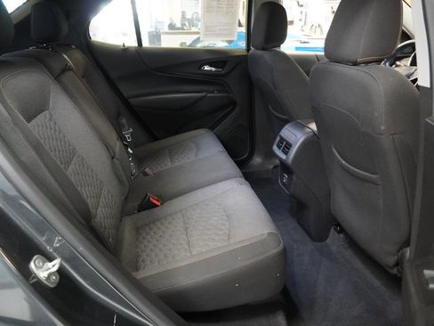Used 2021 Chevrolet Equinox LT image 32