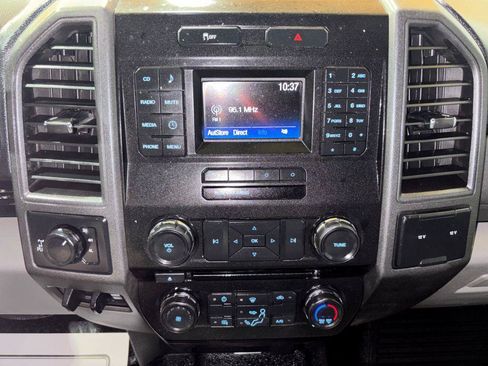 Used 2018 Ford F250 XL w/ Power Equipment Group AWD/4WD image 19