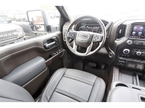 Used 2021 GMC Sierra 2500 Denali w/ Denali Ultimate Package image 7