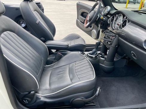 Used 2008 MINI Cooper Convertible FWD image 27