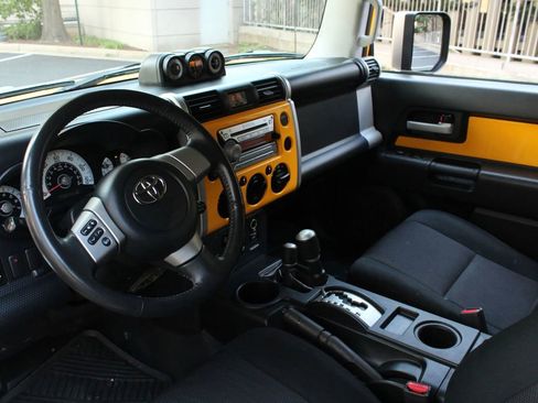 Used 2007 Toyota FJ Cruiser 4WD image 18