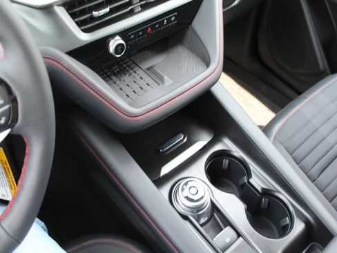 New 2025 Ford Explorer ST-Line w/ Premium Package image 25