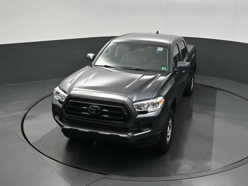 Used 2022 Toyota Tacoma SR image 17