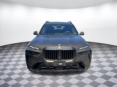 Certified 2024 BMW X7 xDrive40i w/ M Sport Package AWD/4WD image 5