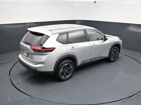 Used 2025 Nissan Rogue SV AWD/4WD image 46