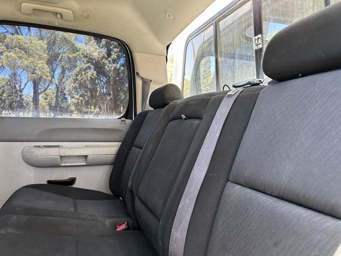 Used 2012 Chevrolet Silverado 2500 W/T AWD/4WD image 17