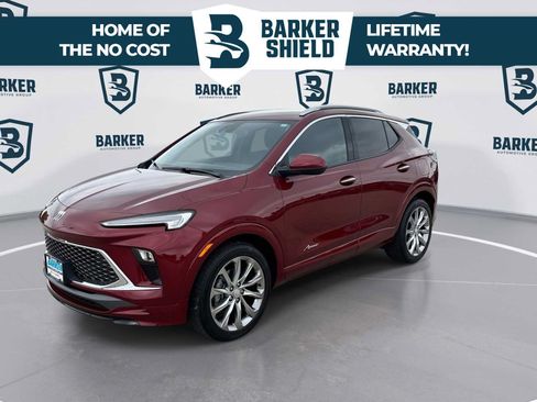 Used 2024 Buick Encore GX Avenir w/ Avenir Convenience Package FWD image 5