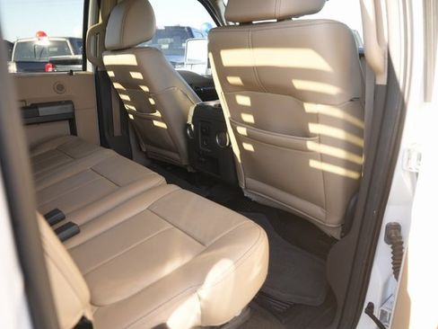 Used 2011 Ford F250 Lariat w/ Lariat Interior Pkg image 14