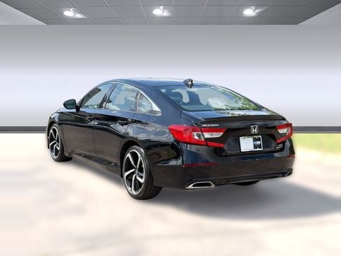 Used 2020 Honda Accord Sport image 3
