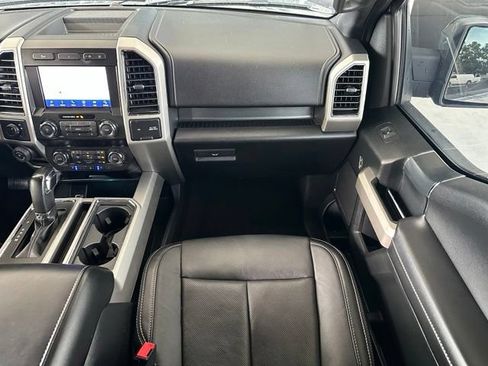 Used 2020 Ford F150 Lariat RWD image 13