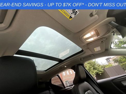 Used 2025 Volvo XC40 B5 Core w/ Protection Package Premier image 26