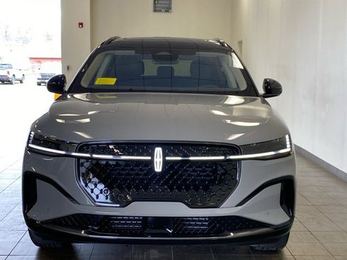 New 2026 Lincoln Nautilus Reserve w/ Jet Appearance Package AWD/4WD image 32