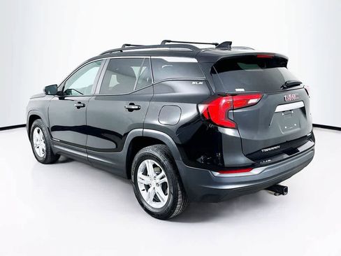 Used 2021 GMC Terrain SLE w/ Driver Convenience Package image 4