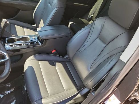 Certified 2021 Buick Envision Essence w/ Technology Package I FWD image 15