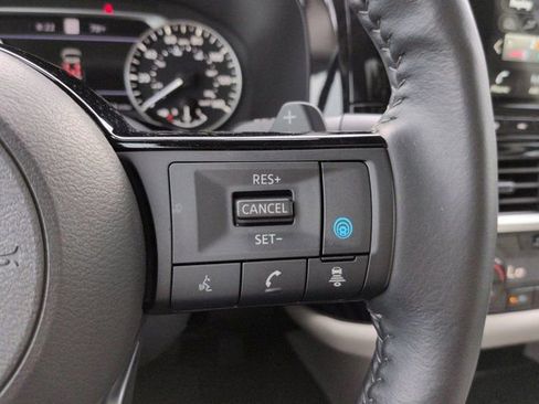 Used 2024 Nissan Pathfinder SL w/ SL Premium Package AWD/4WD image 26