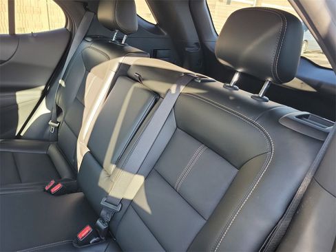 Certified 2024 Chevrolet Equinox Premier image 24