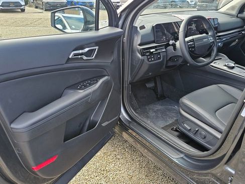 New 2026 Kia Sportage EX image 17